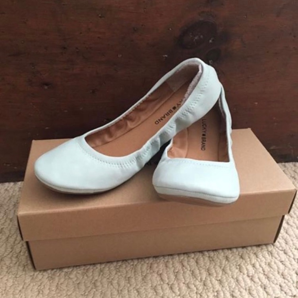 Lucky brand NWT Emmie Flats